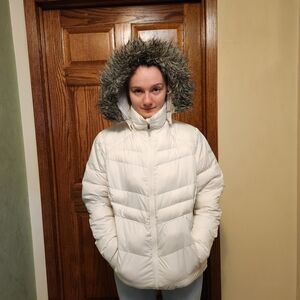 Columbia Women's White Puffer Jacket with Faux Fur Hood Suze Womens Small